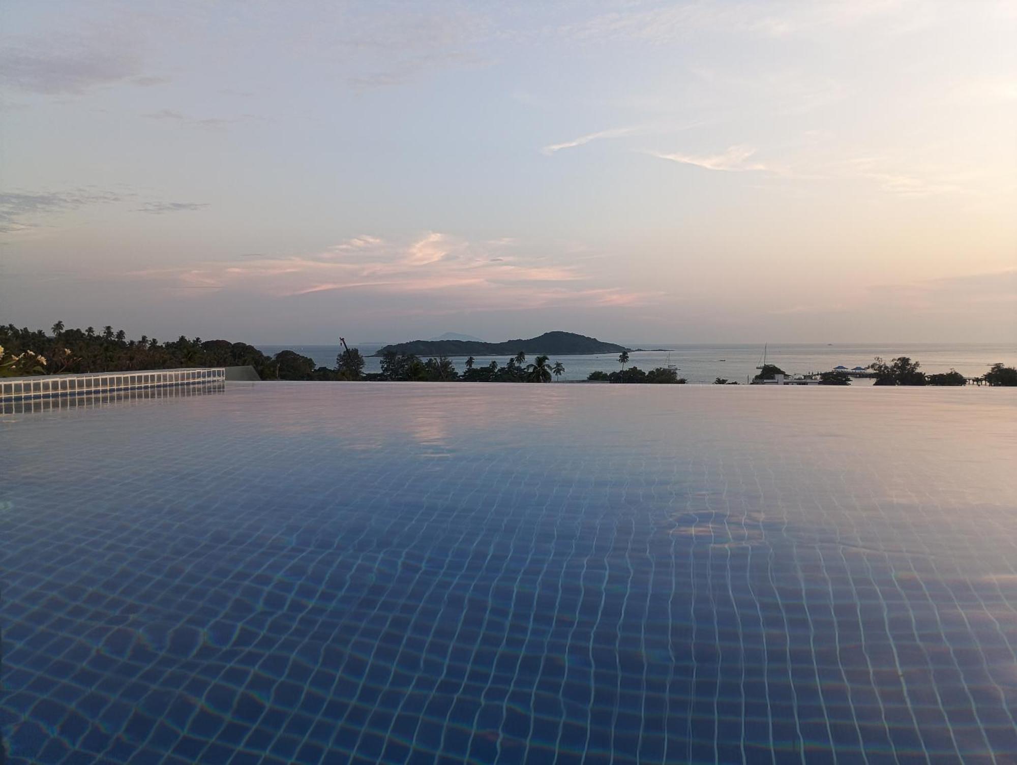 Babylon Sky Garden - Long Term Holiday Rentals Rawai الغرفة الصورة